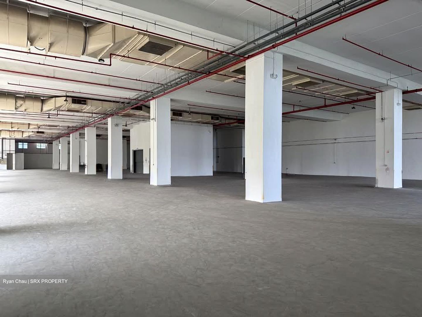 Ibm Place (D16), Warehouse #611008601